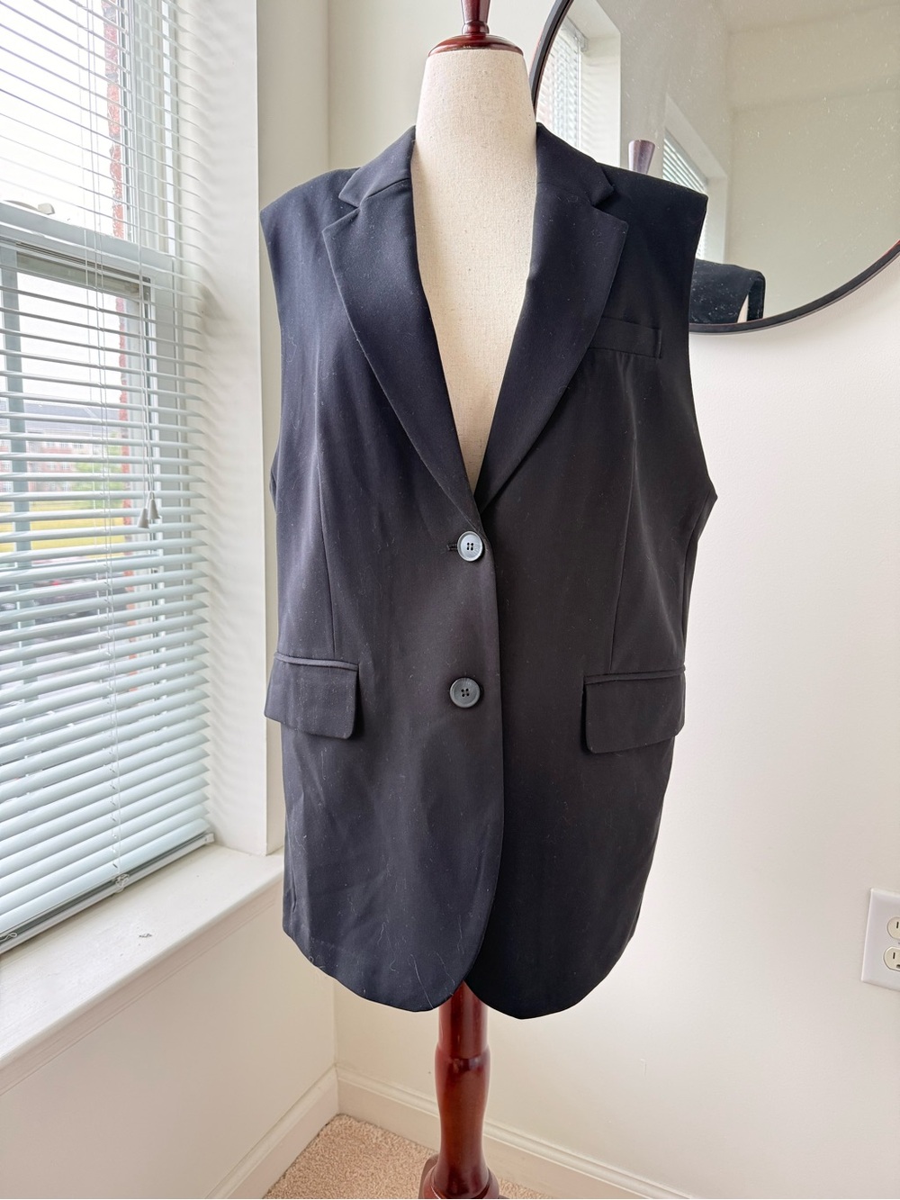 H&M Black Sleeveless Blazer Jacket